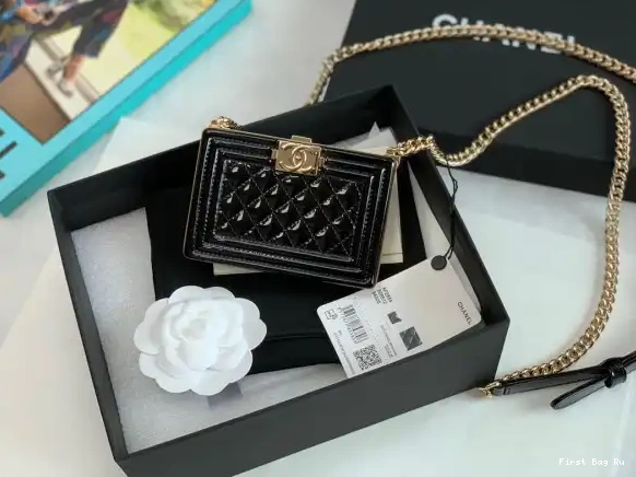 First Bag Ru MINAUDIERE BOY CHANEL 0611